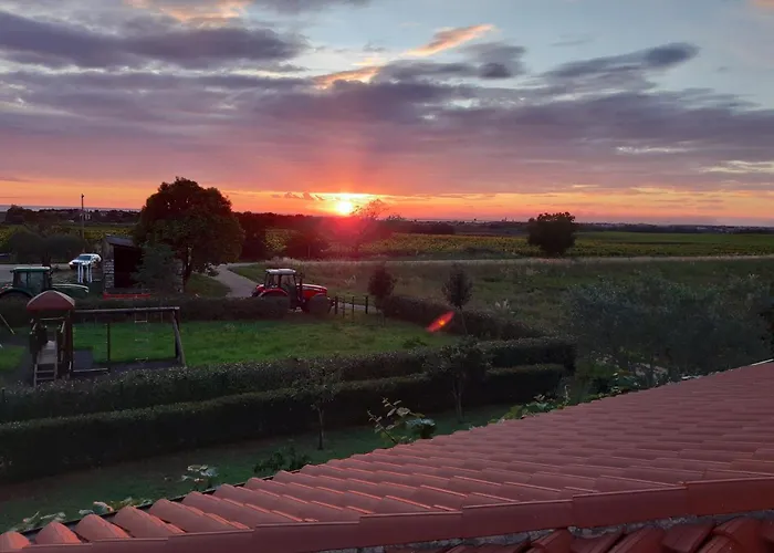 Nika's Sea View Oasis Apartamento