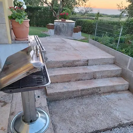Nika's Sea View Oasis Daire Seget (Umag)
